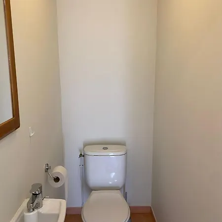 Maison 6 Personnes De 40m2, 2 Chambres, 1 Salon * Monflanquin